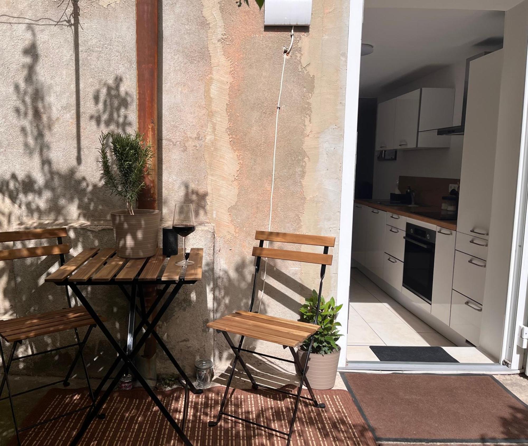 Lilan Apartment Марибор Экстерьер фото